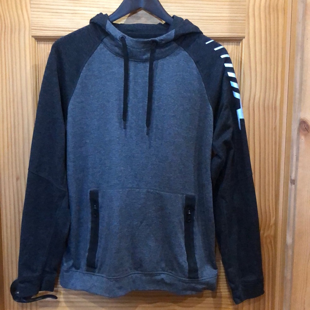 Men’s American Eagle hoodie